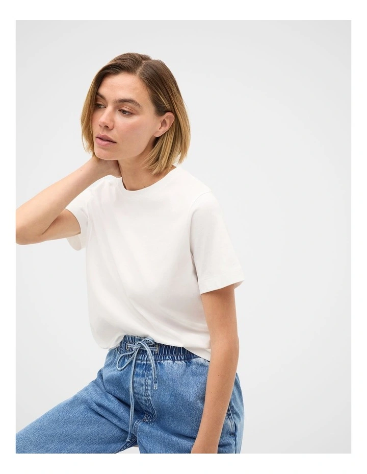 Core Neat Tee in Whisper White image 1