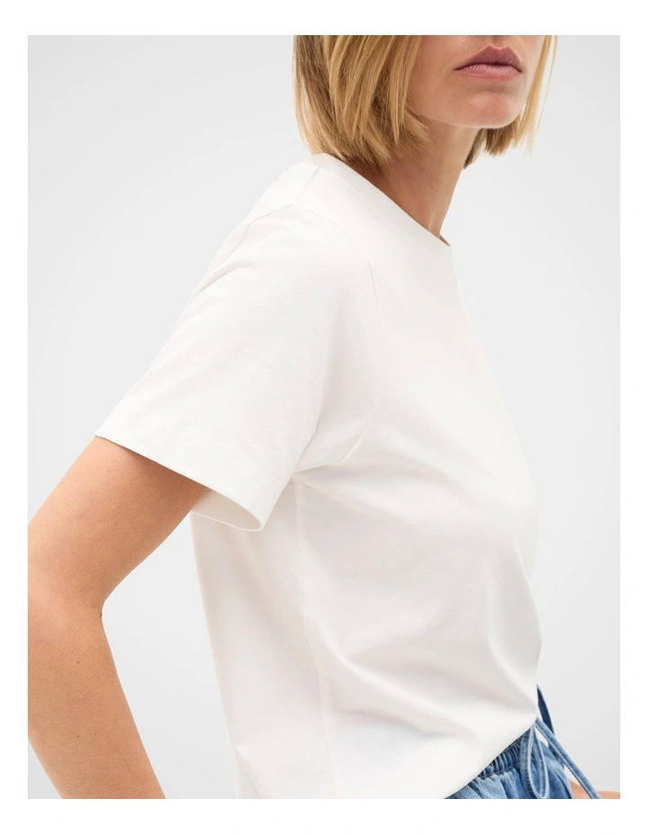 Core Neat Tee in Whisper White image 3