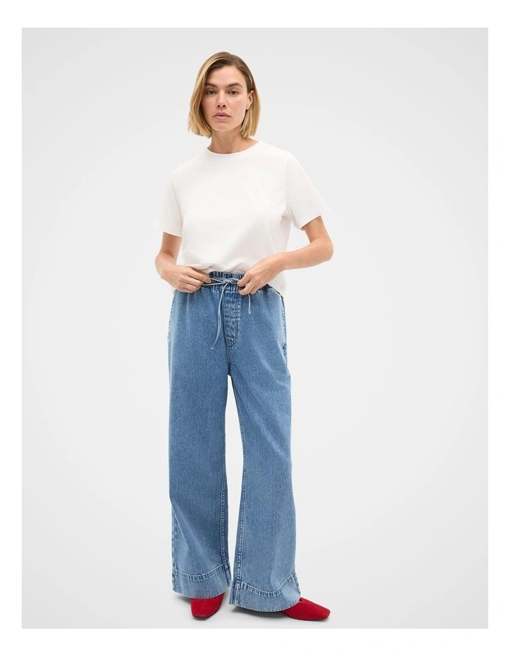 Core Neat Tee in Whisper White image 4