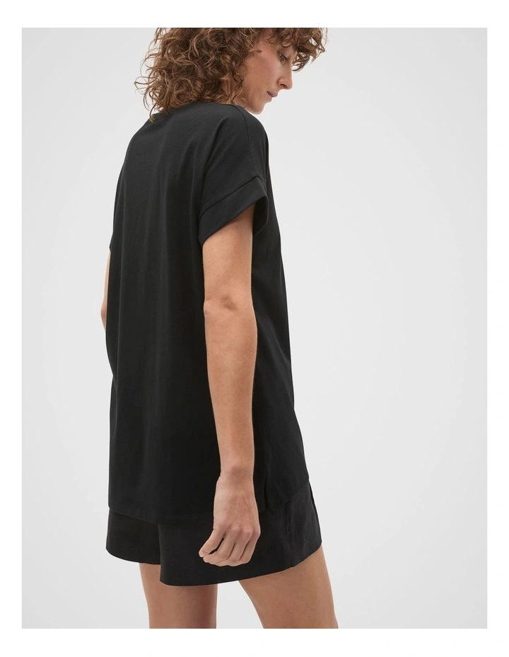 Core Longline Tee in Black image 2