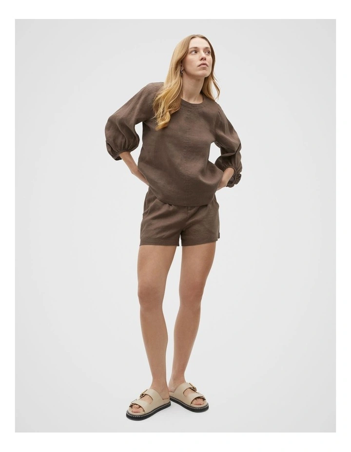 Core Linen Waisted Short in Affogato image 2