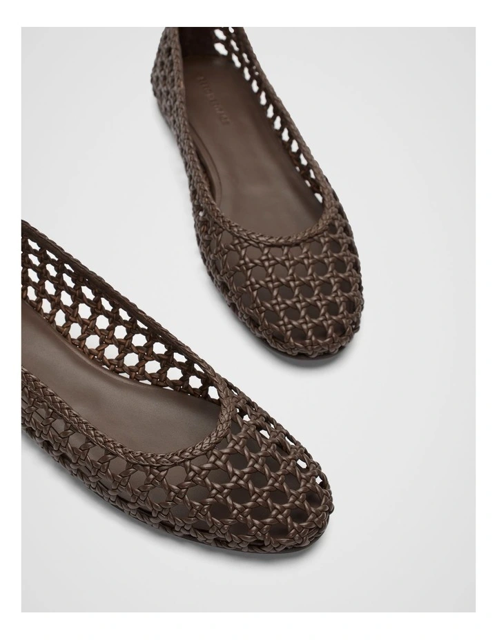 Eve Woven Ballet Flat in Affogato image 4