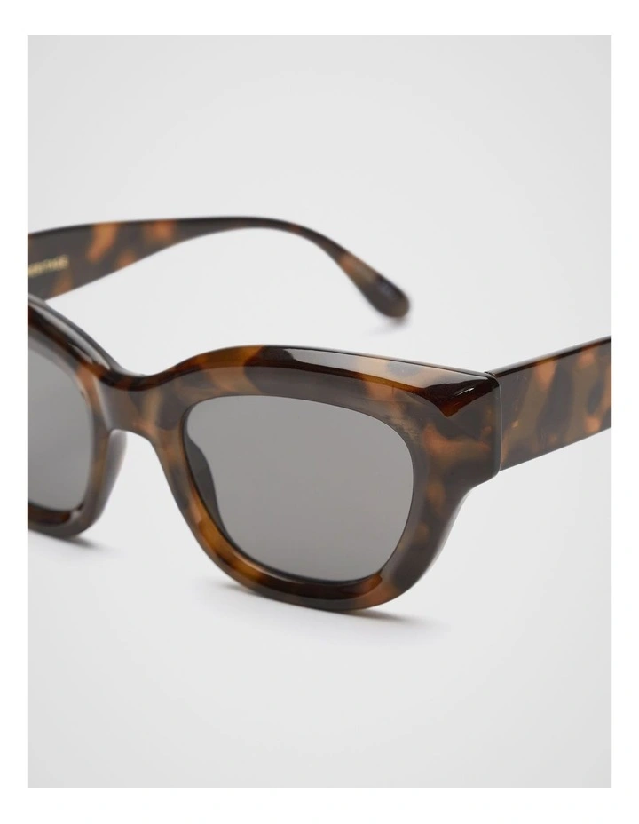 Rachel Cat Eye Sunglasses in Dark Tort image 3