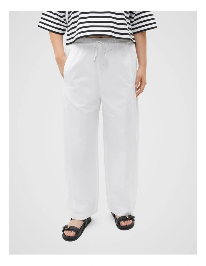 Barrel Leg Jogger Pant in Whisper White image 5