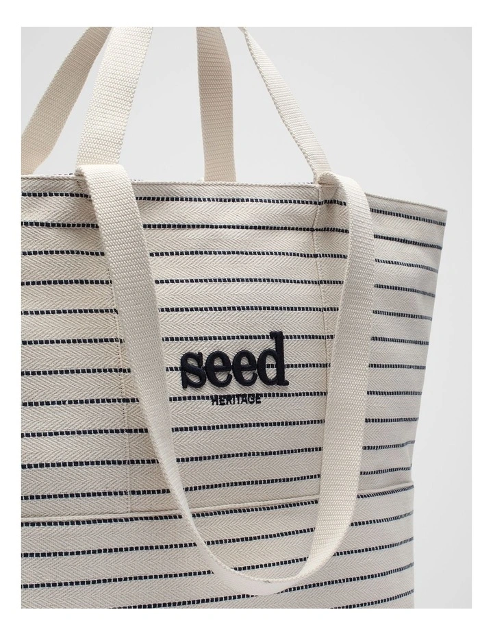 Seed Overnight Bag in Midnight Sky image 4