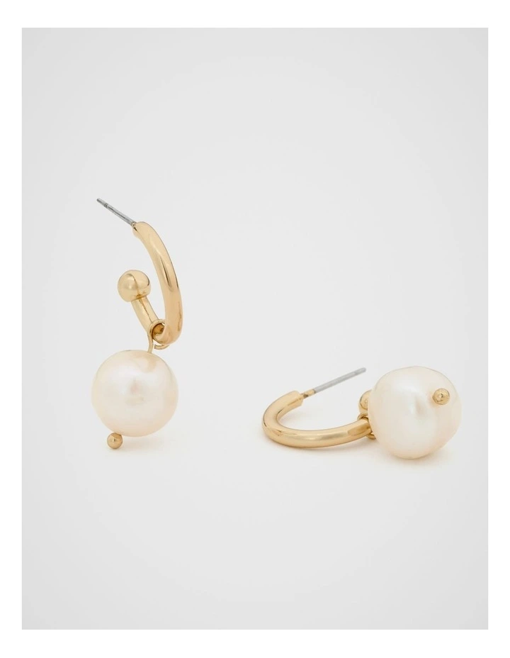 Pearl Hoop Earring in Gold image 3