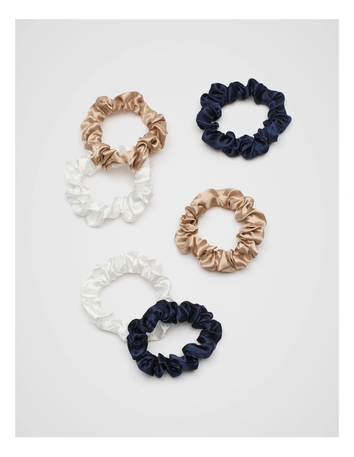 Scrunchie Ornament in Navy Multi image 2