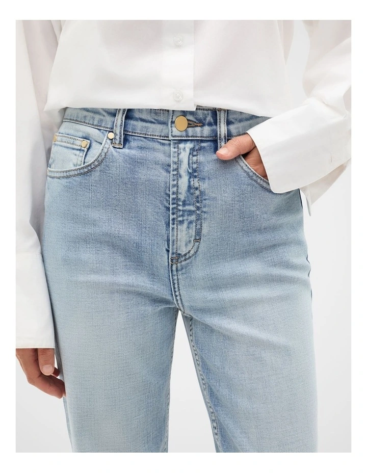 Core Straight Leg Stretch Jean in Mid Blue Wash image 3