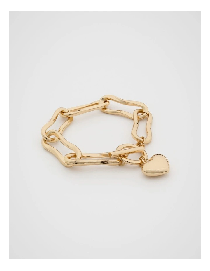 Heart Bracelet in Gold image 1