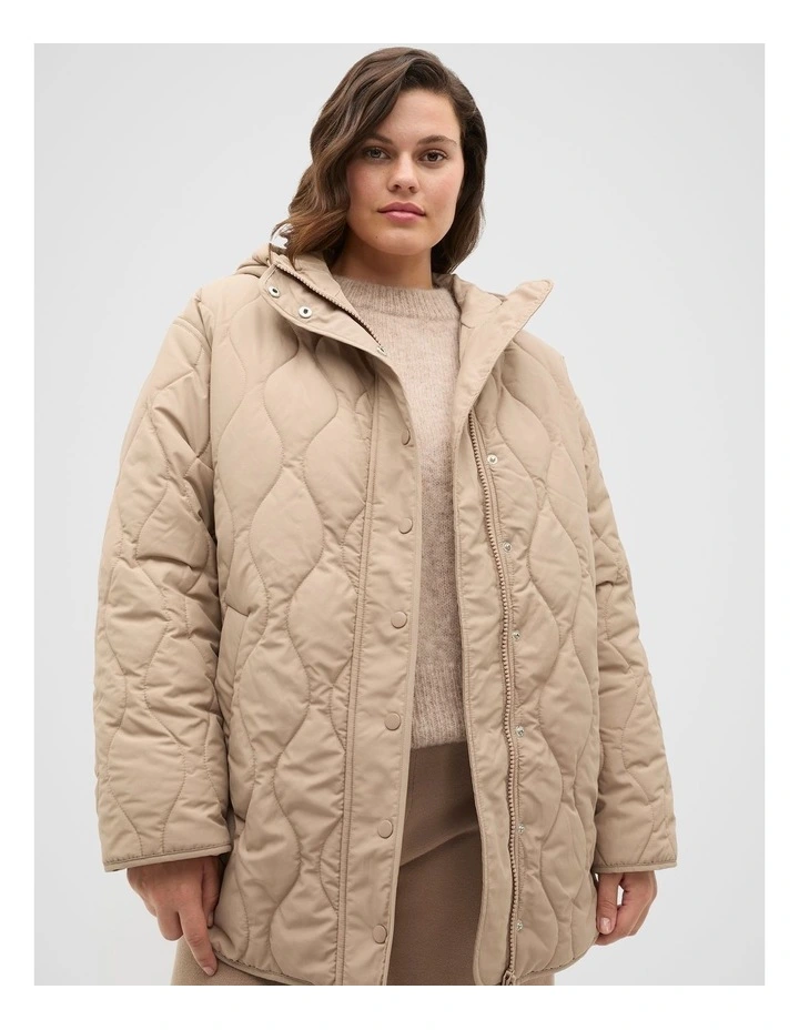 Boxy Quilted Jacket in Cookie image 6