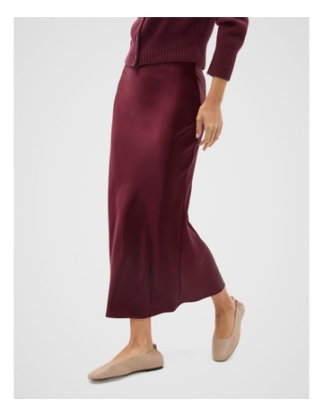 Plum Red colour