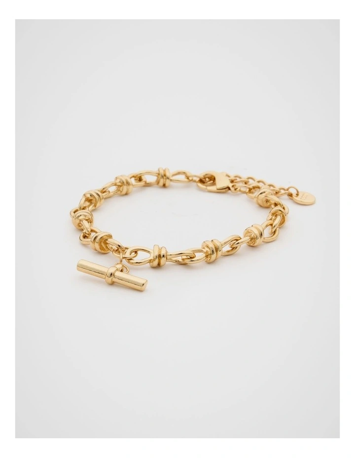 T-Bar Chain Bracelet in Gold image 1