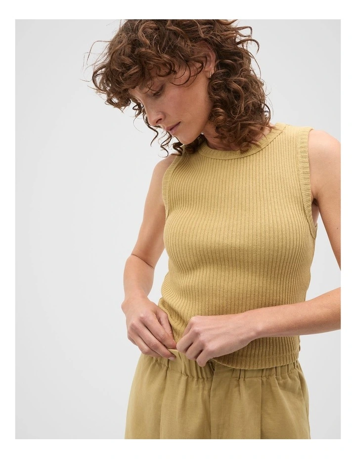 Textured Rib Tank in Honey image 4