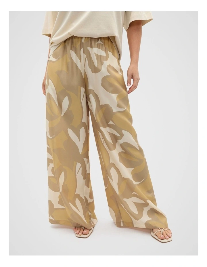 Satin Printed Pant in Multi image 5