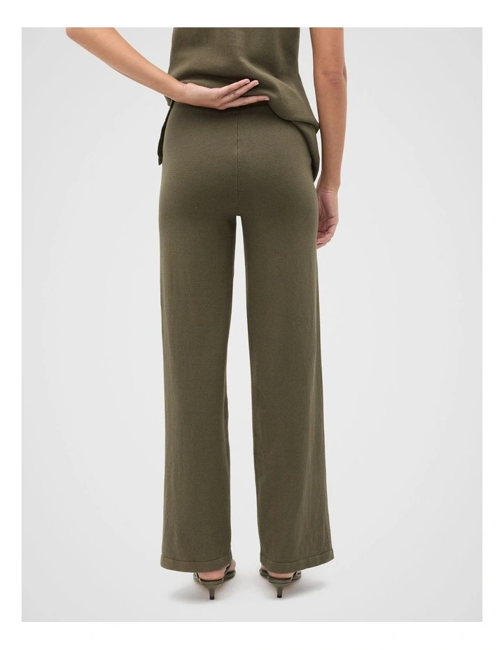Summer Knit Pant in Olive Leaf image 2