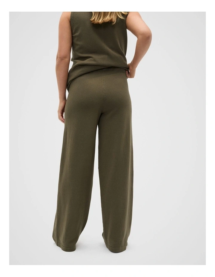 Summer Knit Pant in Olive Leaf image 6