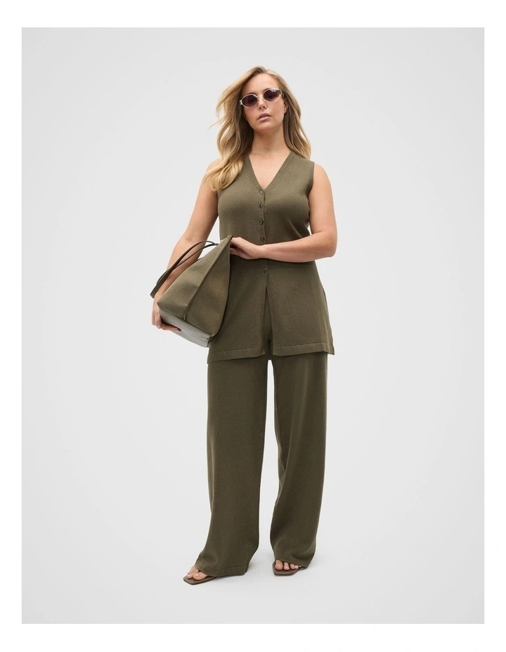 Summer Knit Pant in Olive Leaf image 7