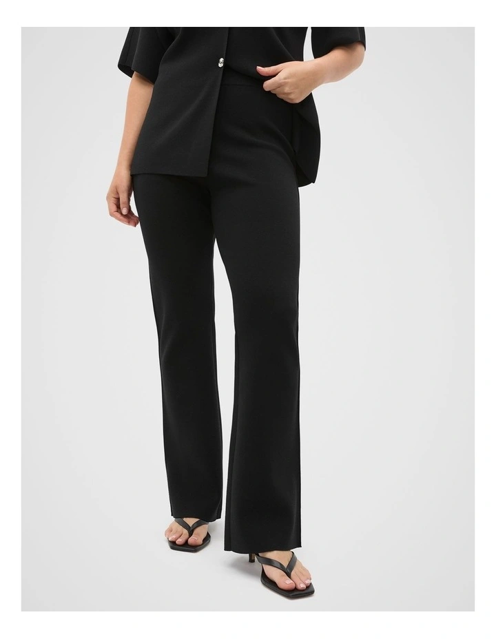 Crepe Knit Pintuck Pant in Black image 5