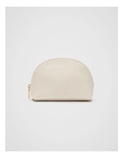 Leather Curved Pouch in Tofu