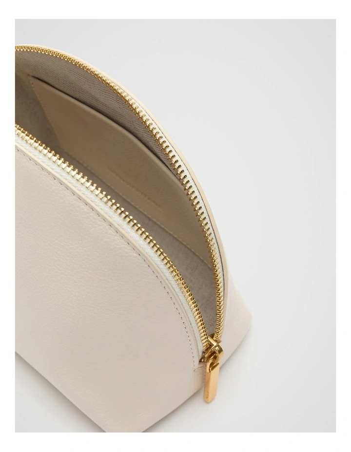 Leather Curved Pouch in Tofu image 2