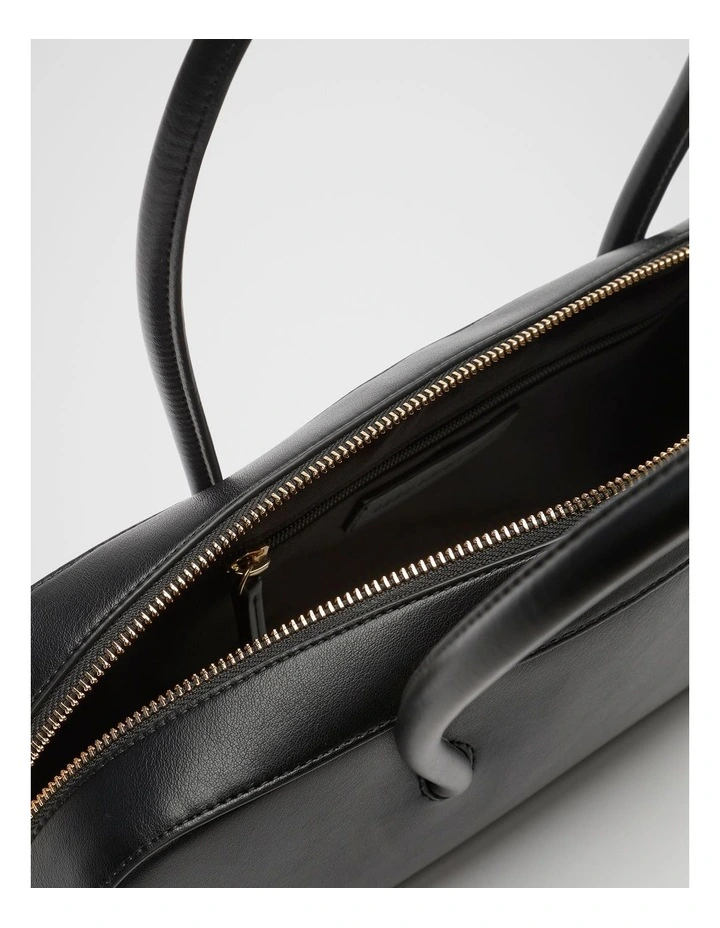 Structured Shoulder Bag in Black image 4