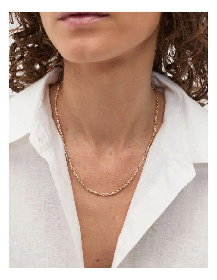 Fine Rope Necklace in Gold image 2