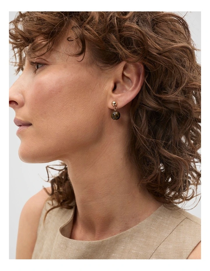 Stone Round Drop Earring in Gold image 2