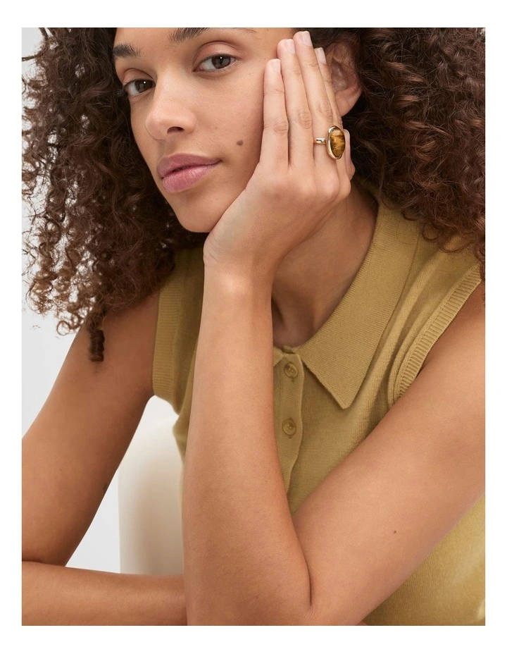 Stone Oversized Ring in Gold image 2