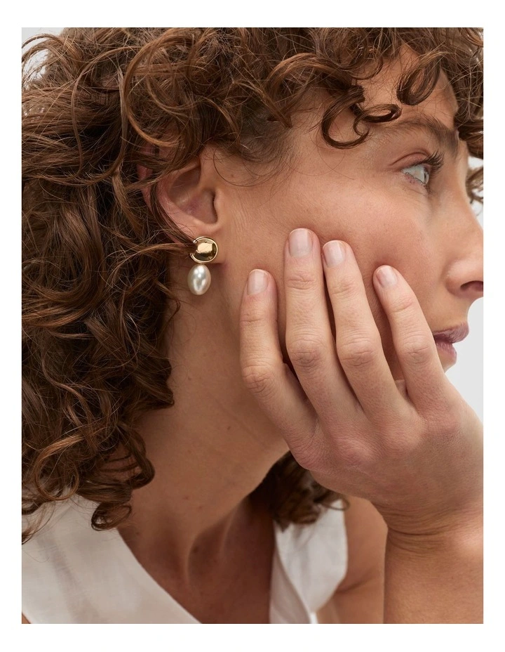Pearl Drop Stud Earring in Gold image 2