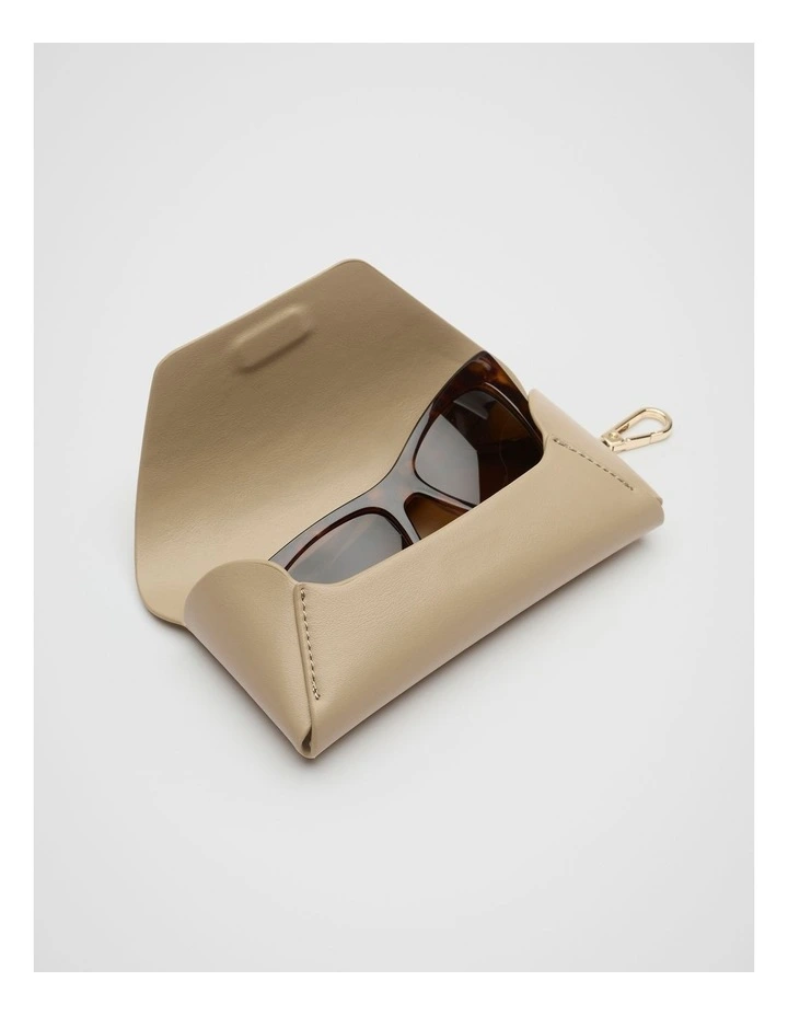 Sunglasses Case in Rye image 3