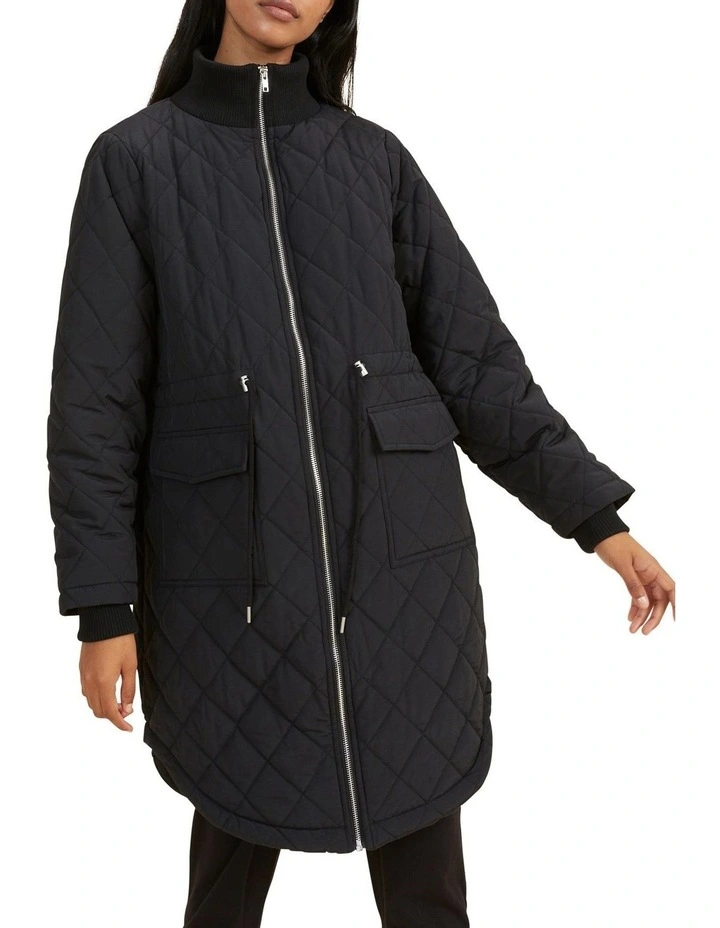 Relaxed Diamond Puffer Jacket image 3