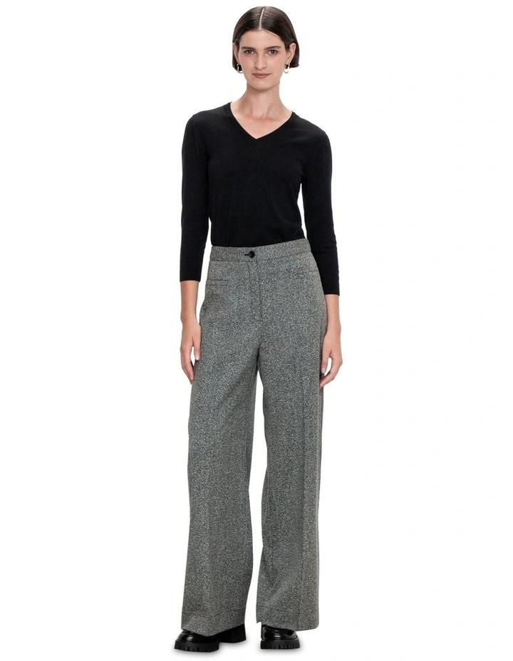 3/4 Sleeve V-Neck Knit in Black image 1