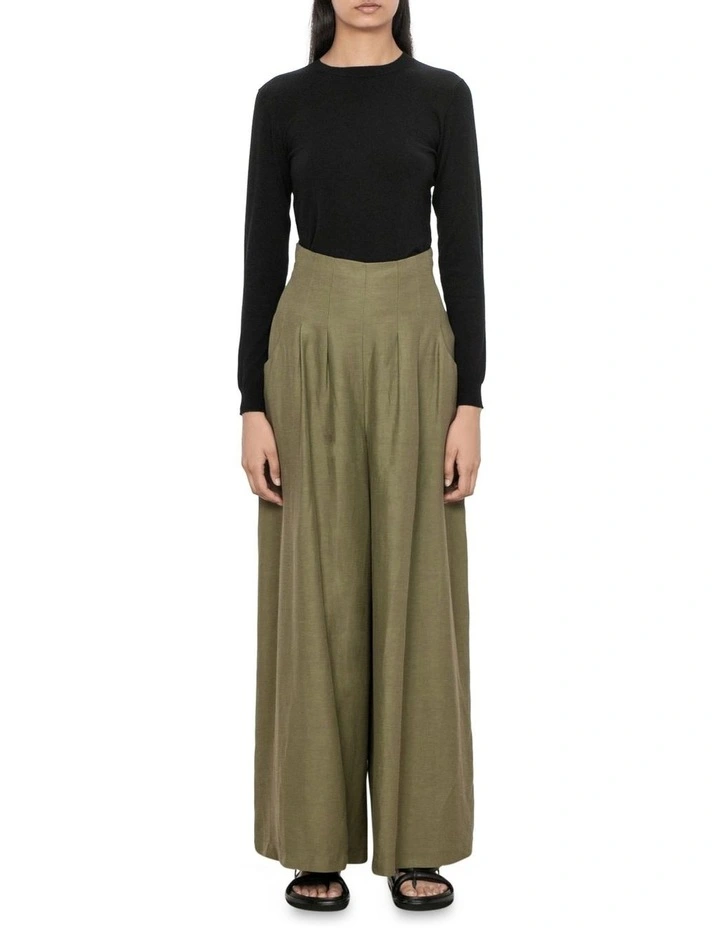 Long Sleeve Round Neck Knit in Black image 1