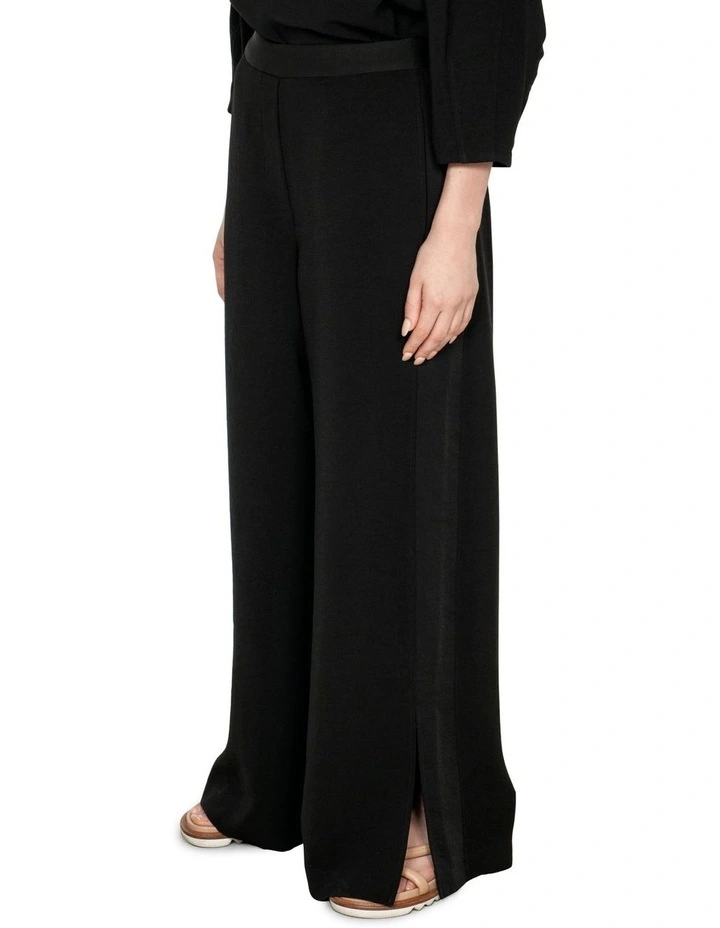 Washed Crepe Elastic Waist Pant in Black image 3