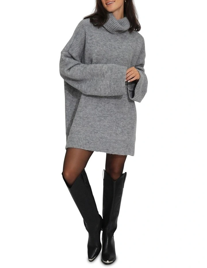 Cuddle Me Oversized Tunic Sweater in Grey image 4