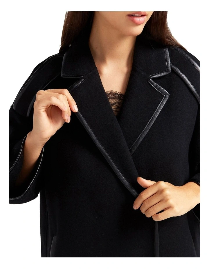 Incomplete Kiss Trimmed Coat in Black image 7