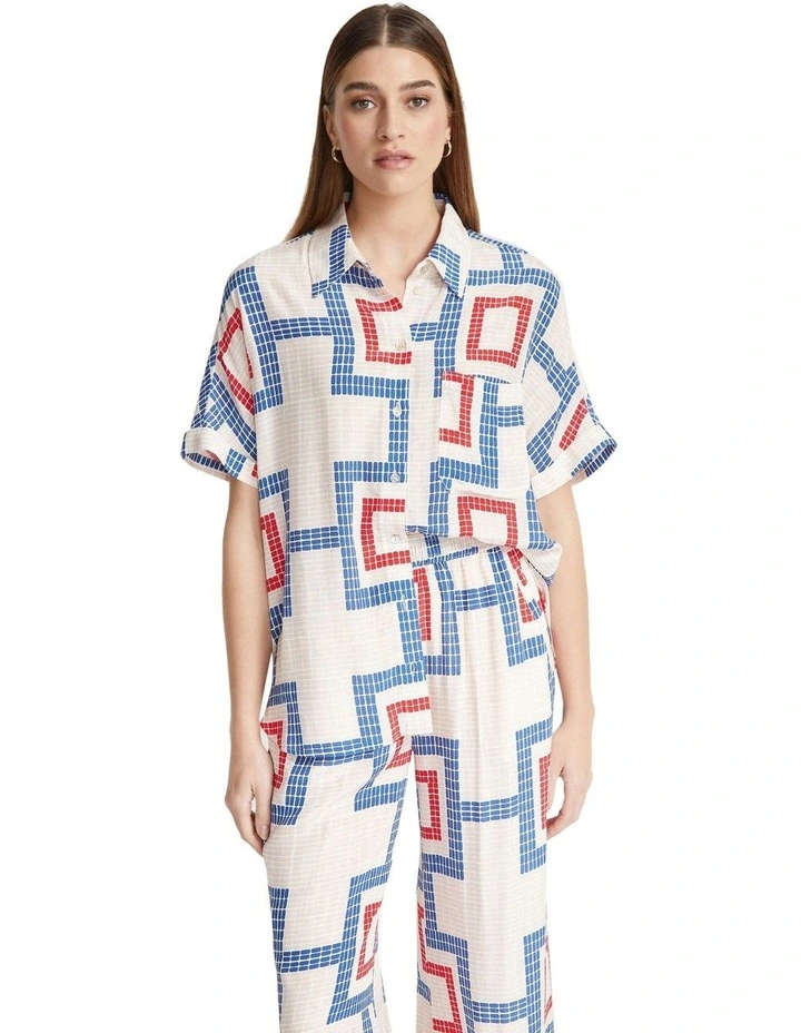 Jasmine Geo Print Short Sleeve Shirt in Blue/Red/Nude image 5
