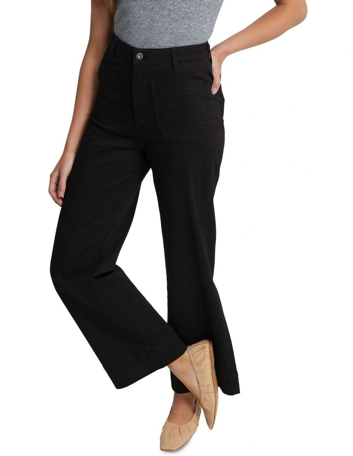 Alexa Patch Pocket Wide Leg Jeans in Black image 4