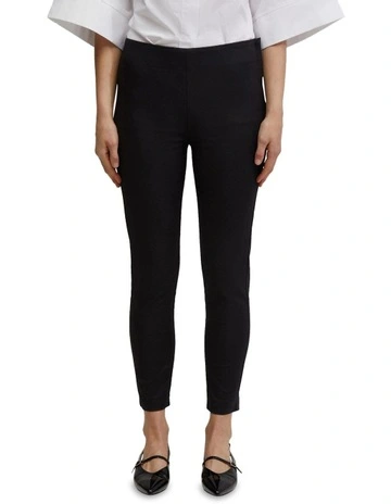 Jackie Cropped Pants in Black