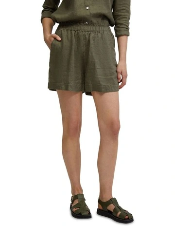 Cleo Linen Shorts in Olive