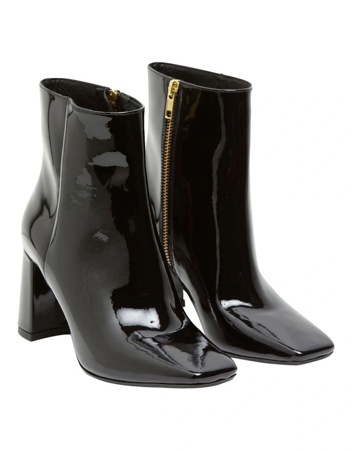 Arriva Gloss Leather Boot in Black image 5