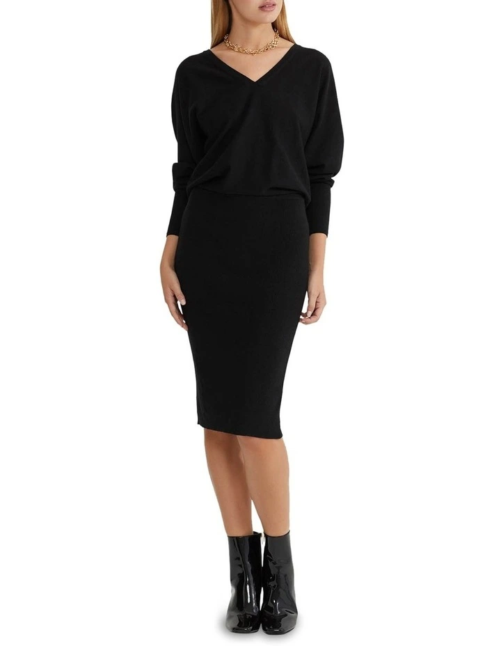 Francesca V-Neck Rib Knitted Dress in Black image 5