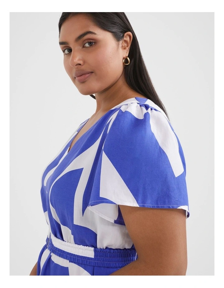 Maxi Dress in Graphic Print image 2
