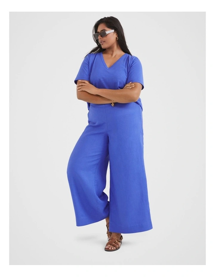 Common Standard V-Neck Tee in Soft Cobalt image 2
