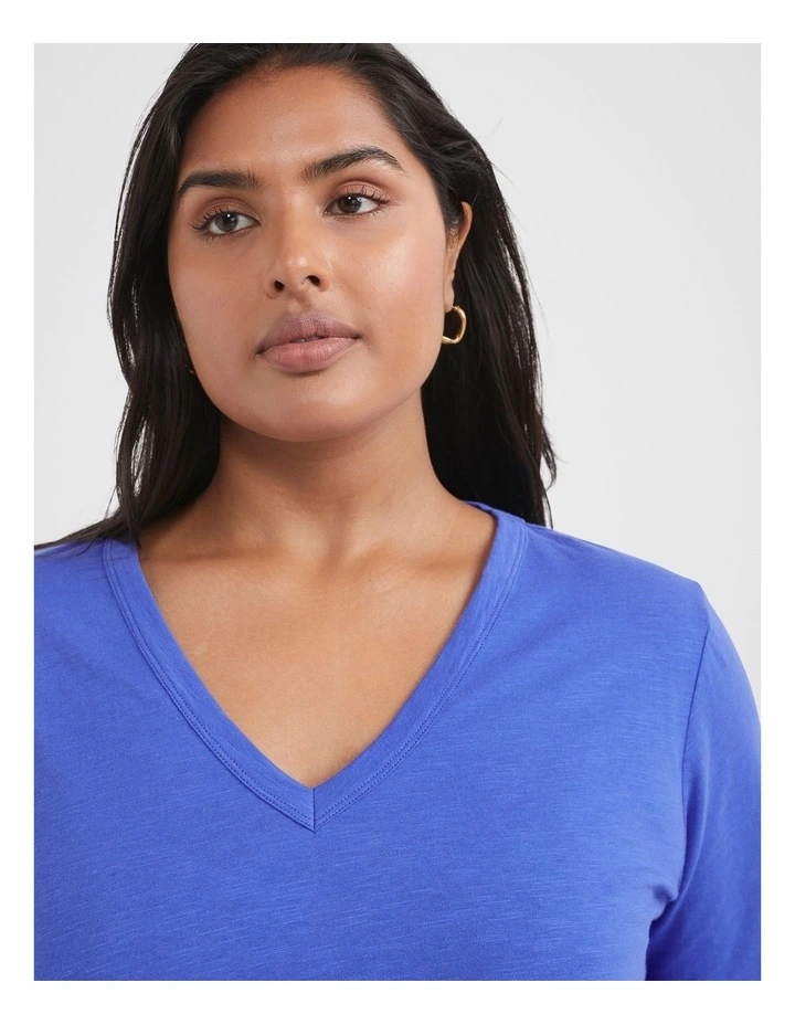 Common Standard V-Neck Tee in Soft Cobalt image 3