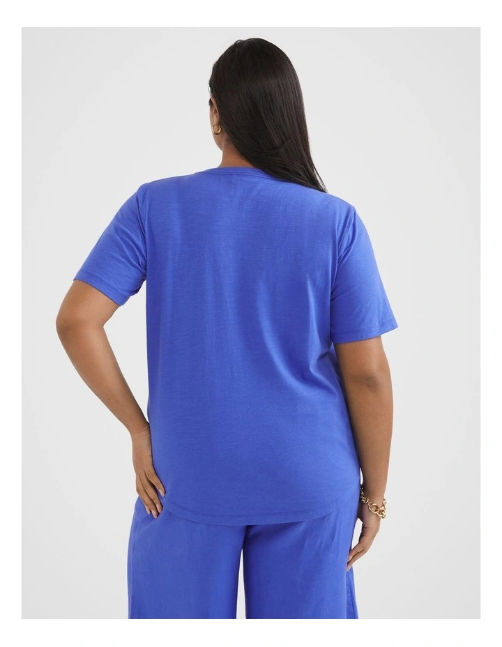 Common Standard V-Neck Tee in Soft Cobalt image 4