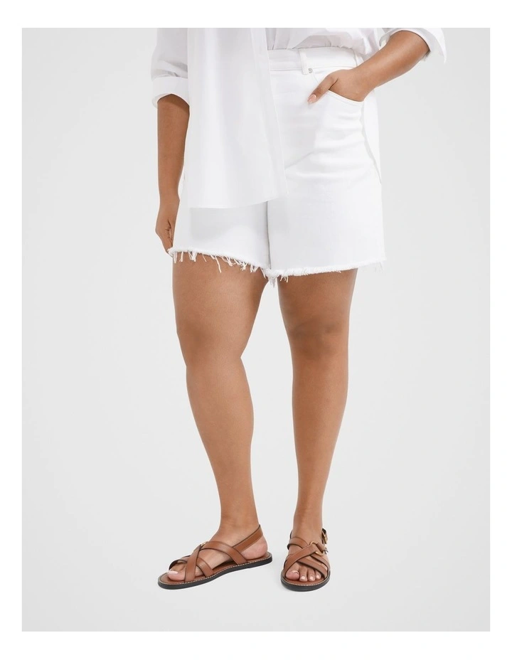 The Vintage Denim Short in White image 2
