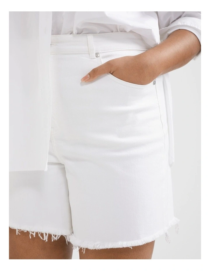 The Vintage Denim Short in White image 3