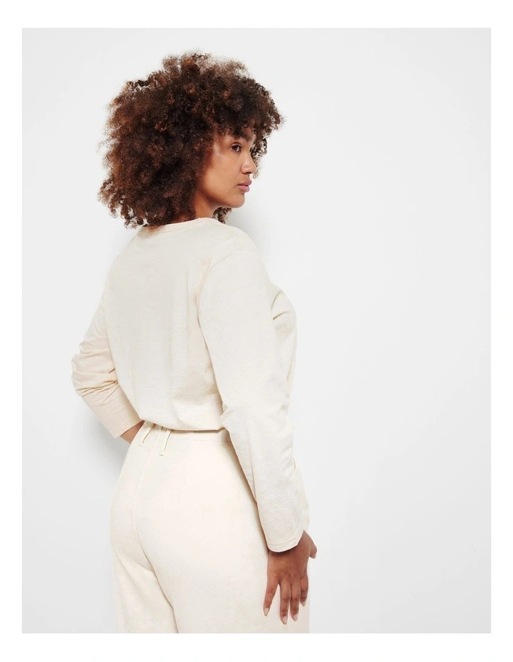 The Long Sleeve T-shirt in Oat Marle image 2