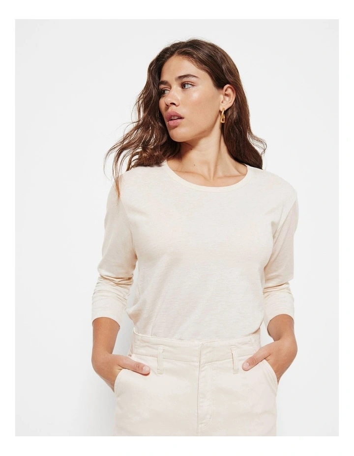 The Long Sleeve T-shirt in Oat Marle image 5